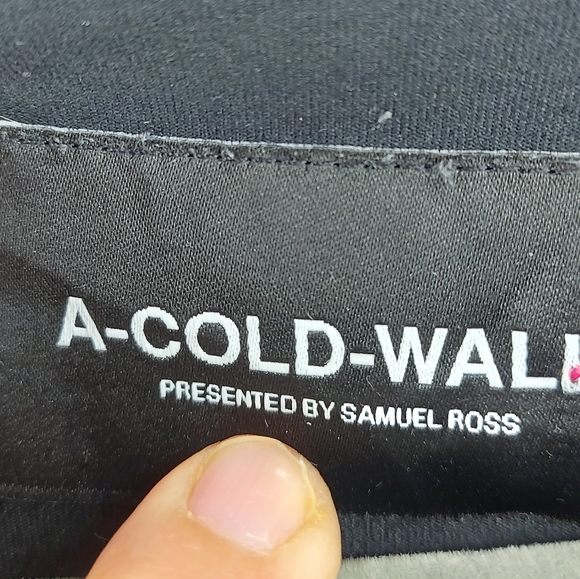 A Cold Wall by Samuel Ross Black Essential Sweatshirt with front pocket - Picture 7 of 11